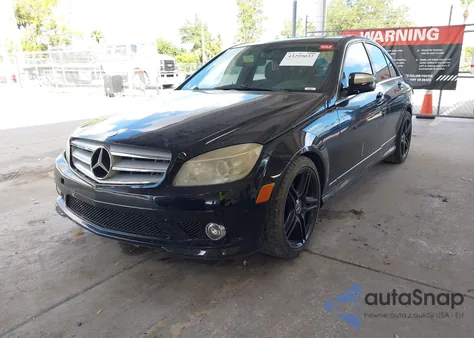 2009 Mercedes-Benz C 300 Luxury/Sport from USA, damaged, VIN WDDGF54X89F215725